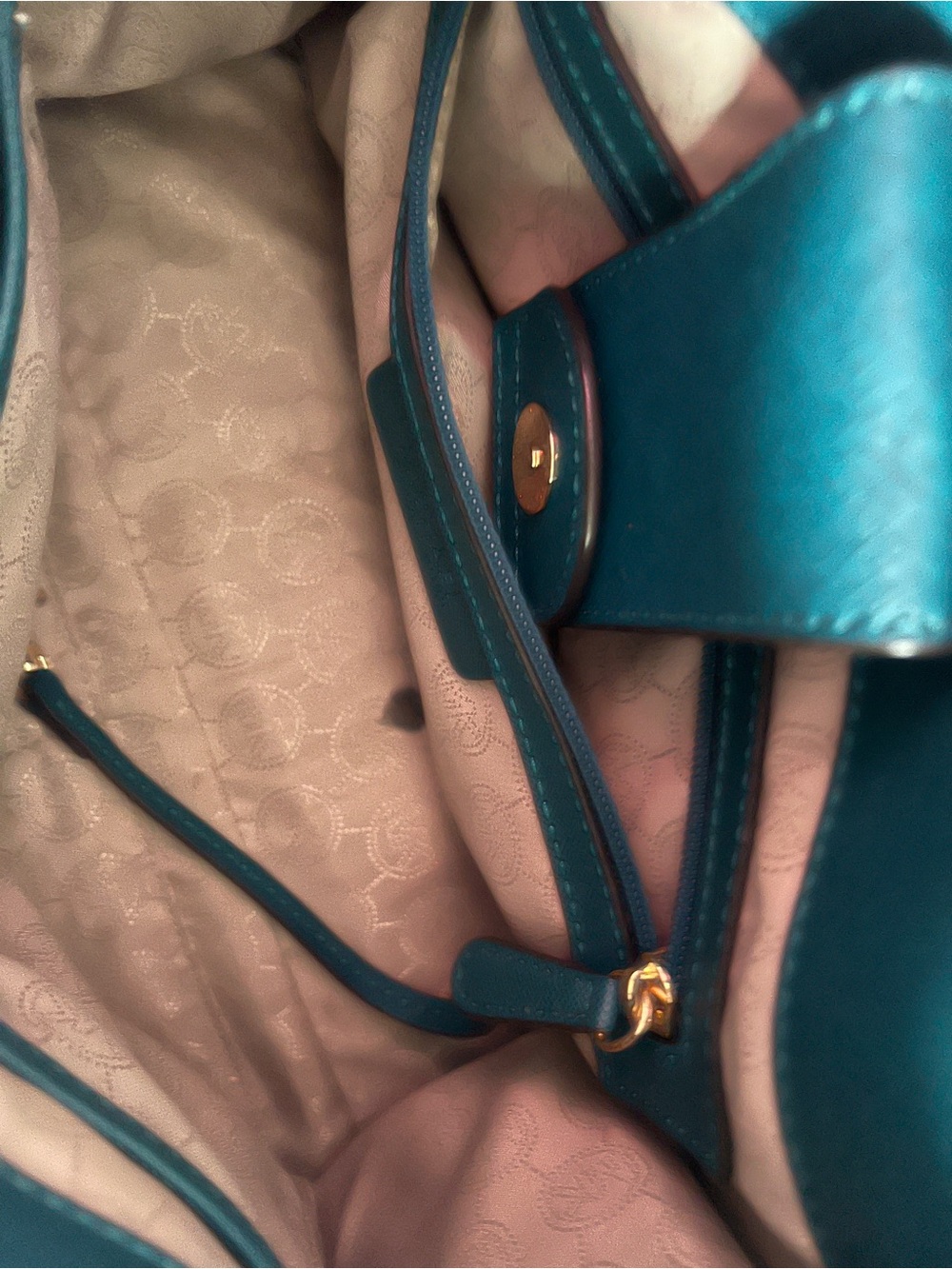 Michael Kors Teal handbag with Gold Hardware - Picture 6 of 7